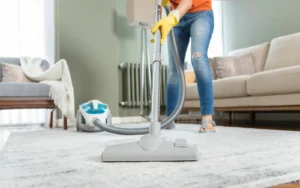 professional cleaner preparing a New Jersey home for humid summer weather